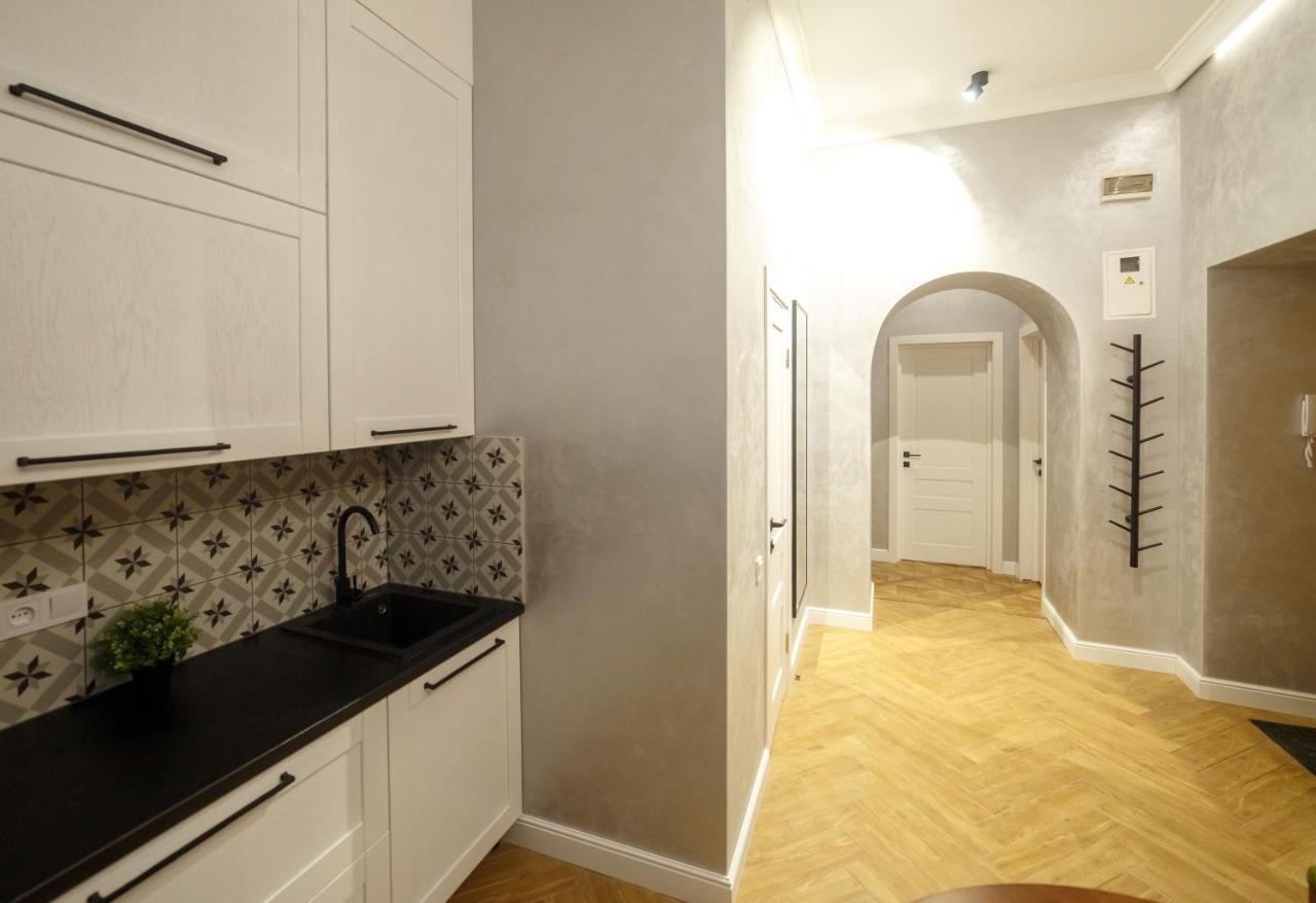 Apartamento Центр Львова Вул Личаківська 5 Площа Ринок 2 Кімнати Ізольовані Exterior foto